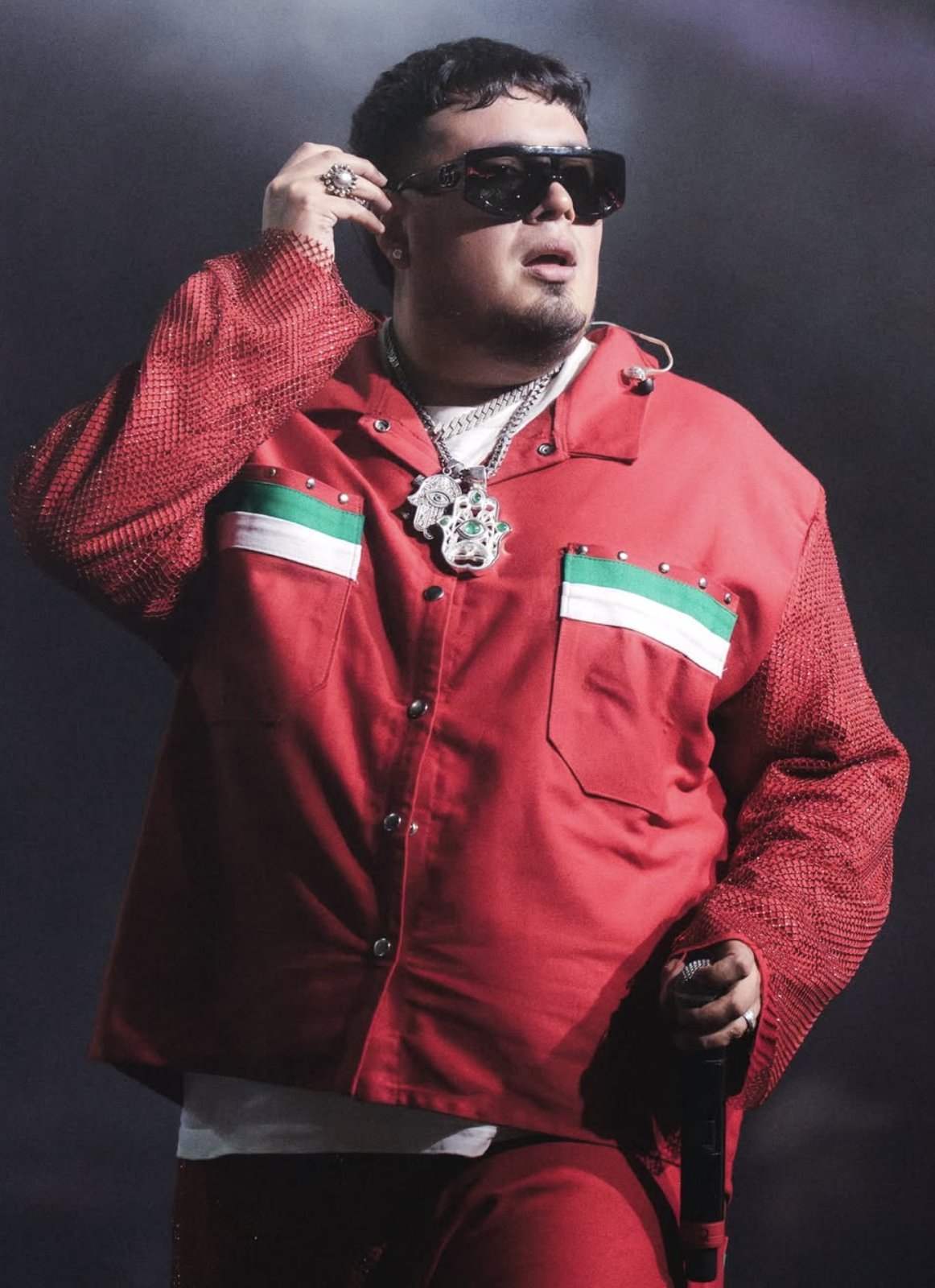 LOOJAN on Stage
